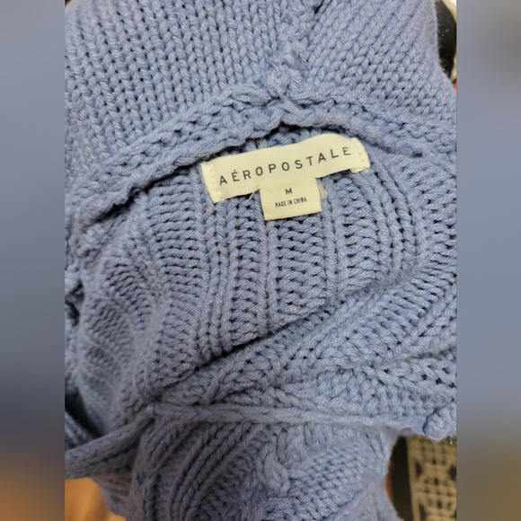 🛒🛍️💥Aeropostale Women size medium cropped hooded chain knit sweater - Picture 7 of 7